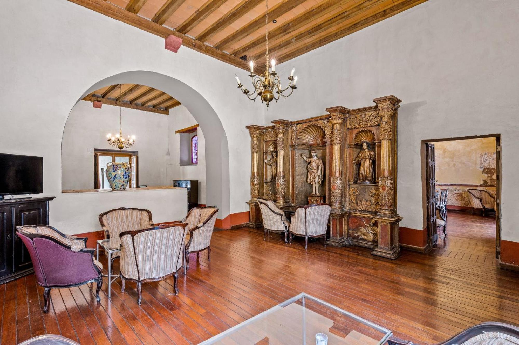 Quinta Real Puebla Hotel ภายนอก รูปภาพ Interior of the house
