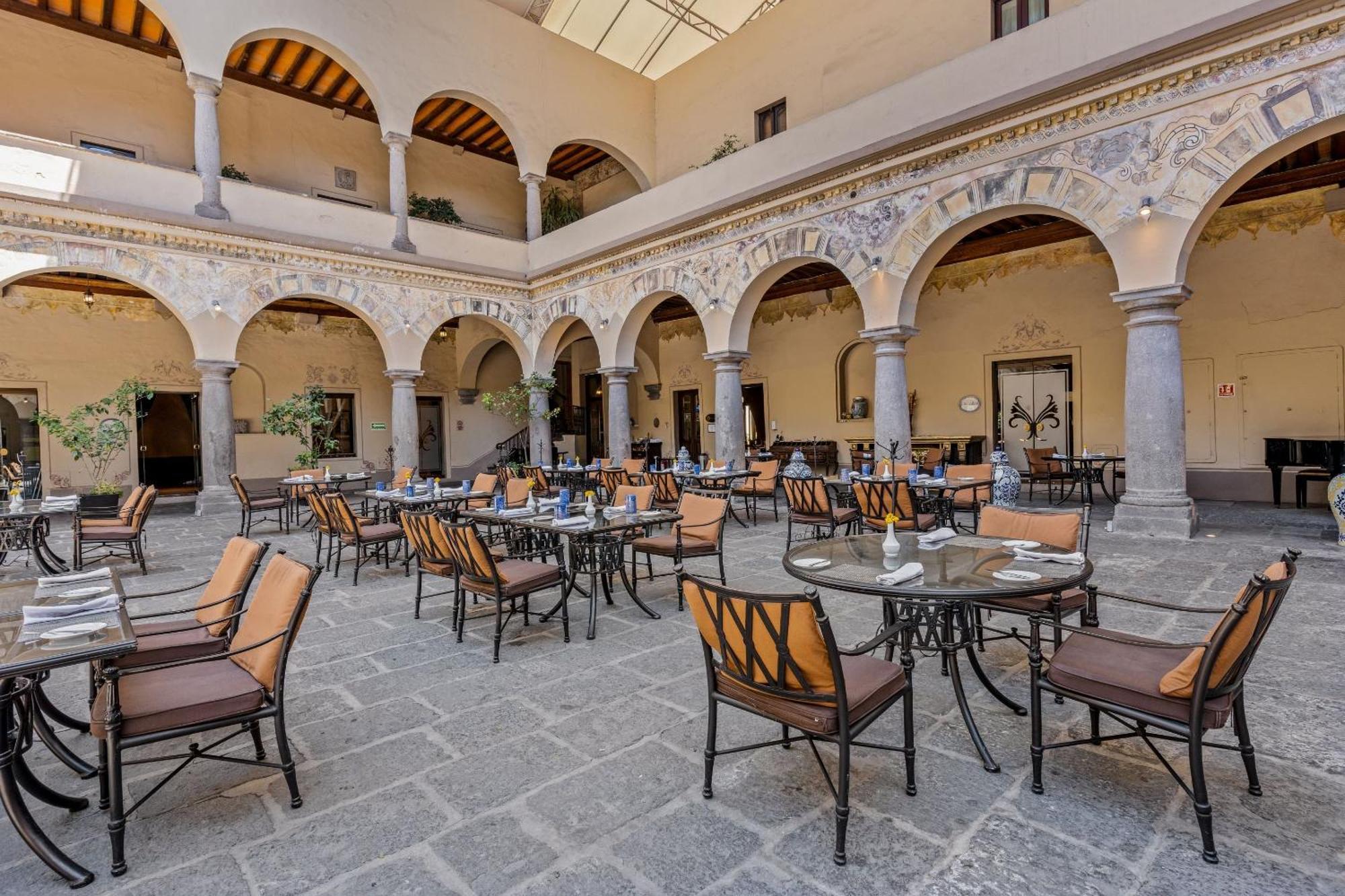 Quinta Real Puebla Hotel ภายนอก รูปภาพ Restaurant