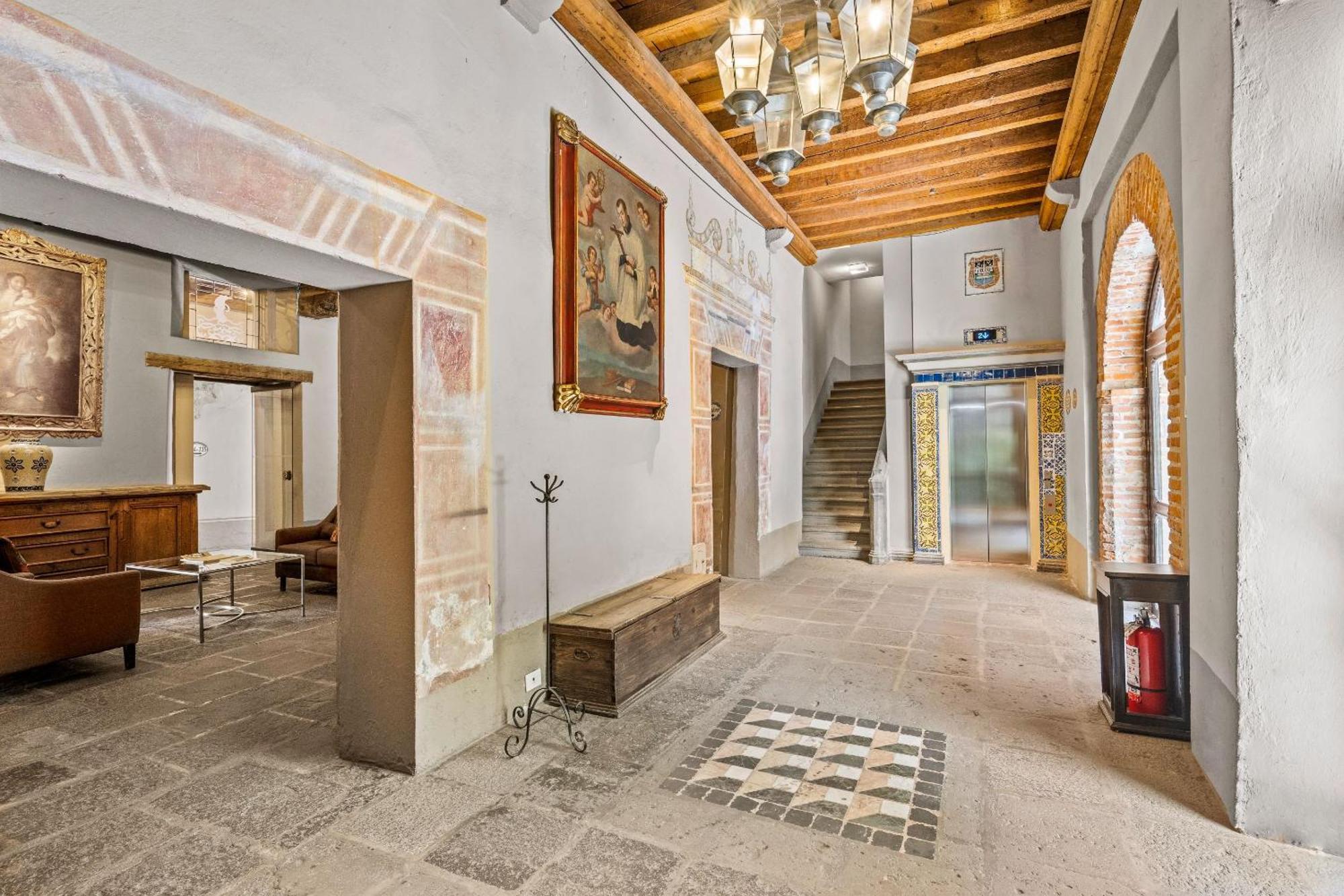 Quinta Real Puebla Hotel ภายนอก รูปภาพ Interior of the museum