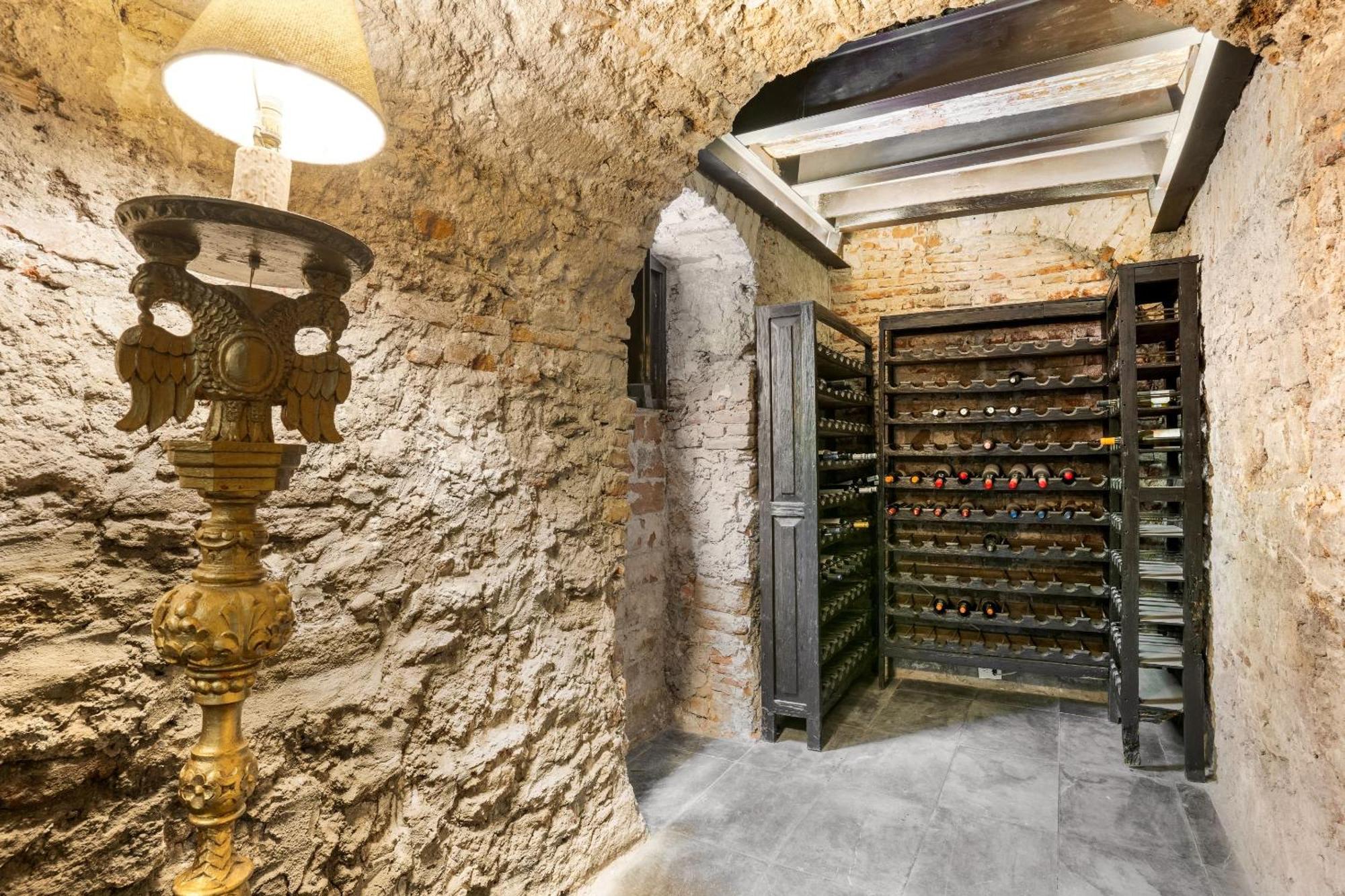 Quinta Real Puebla Hotel ภายนอก รูปภาพ Wine cellar